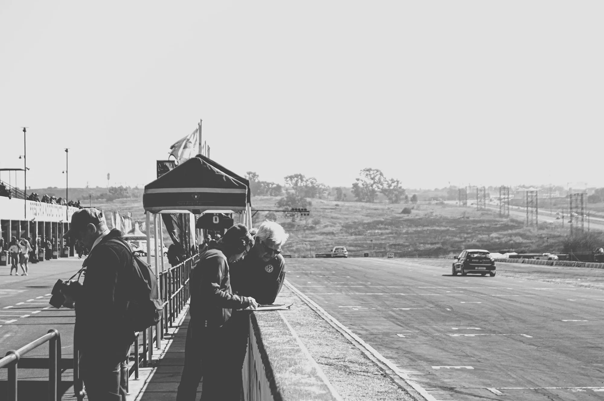 2019-07-27 - Zwartkops Raceway - Race officials beside track