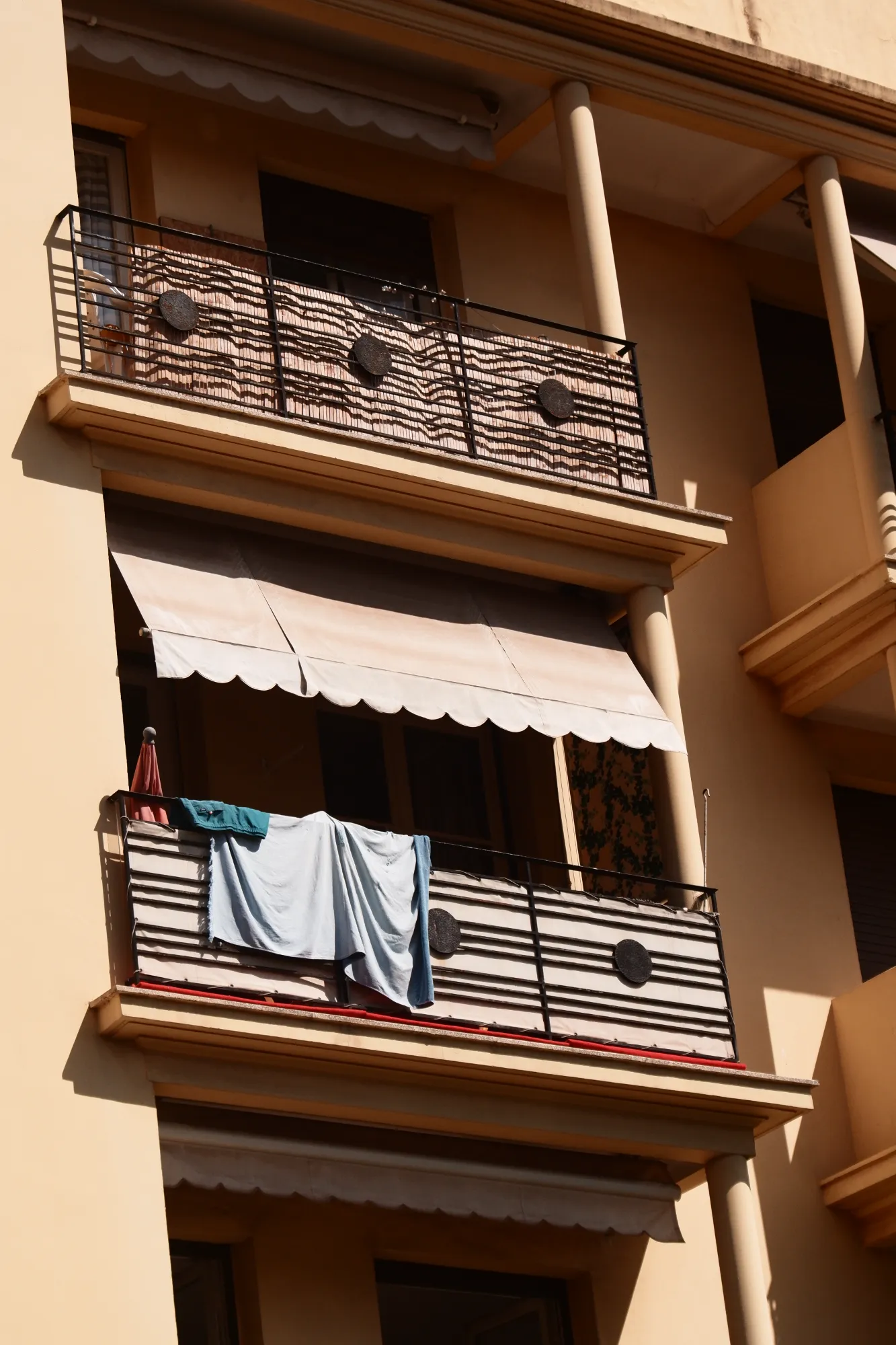 2025-09-cote-d-azure-laundry5