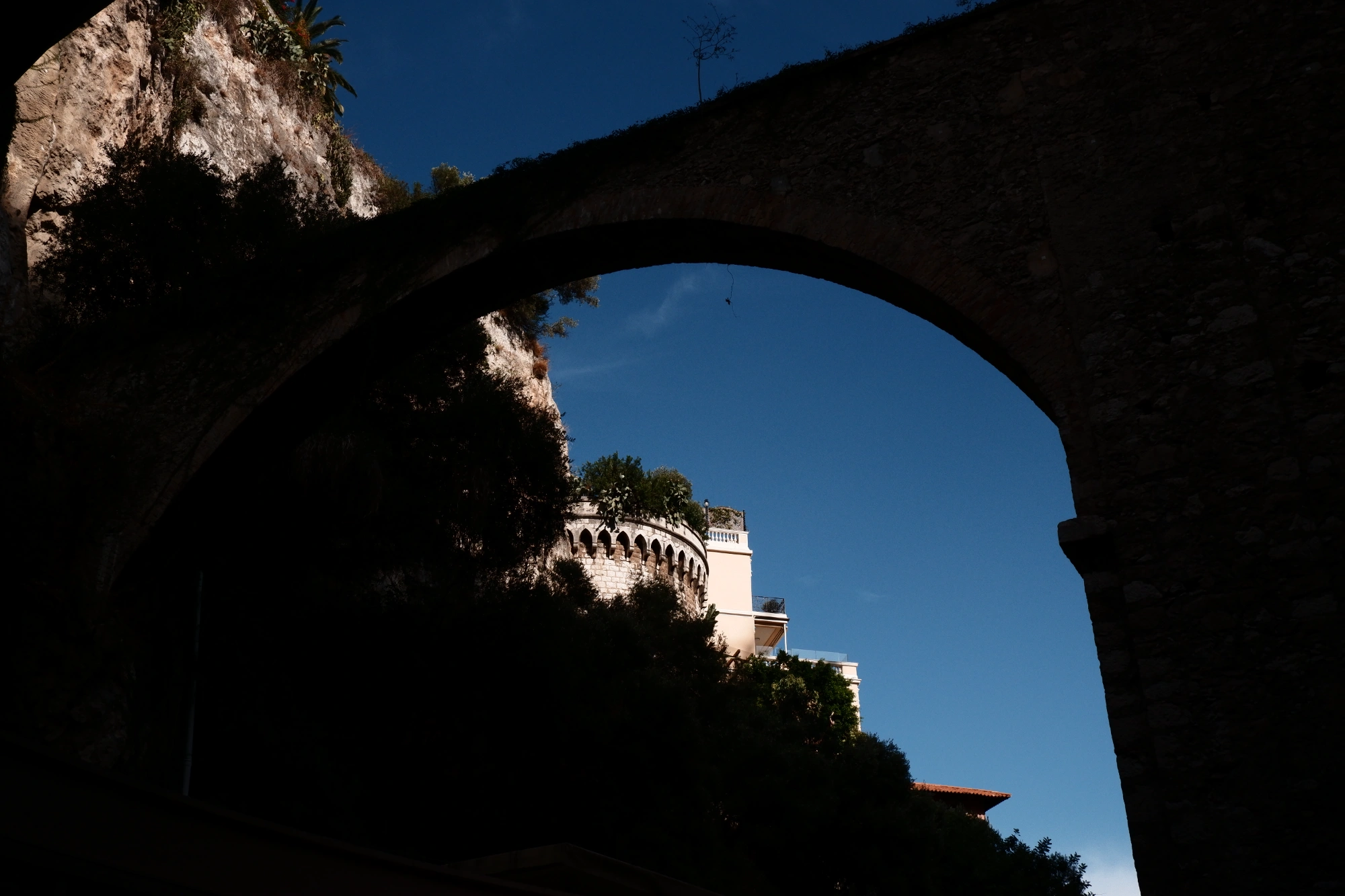 Building through arch