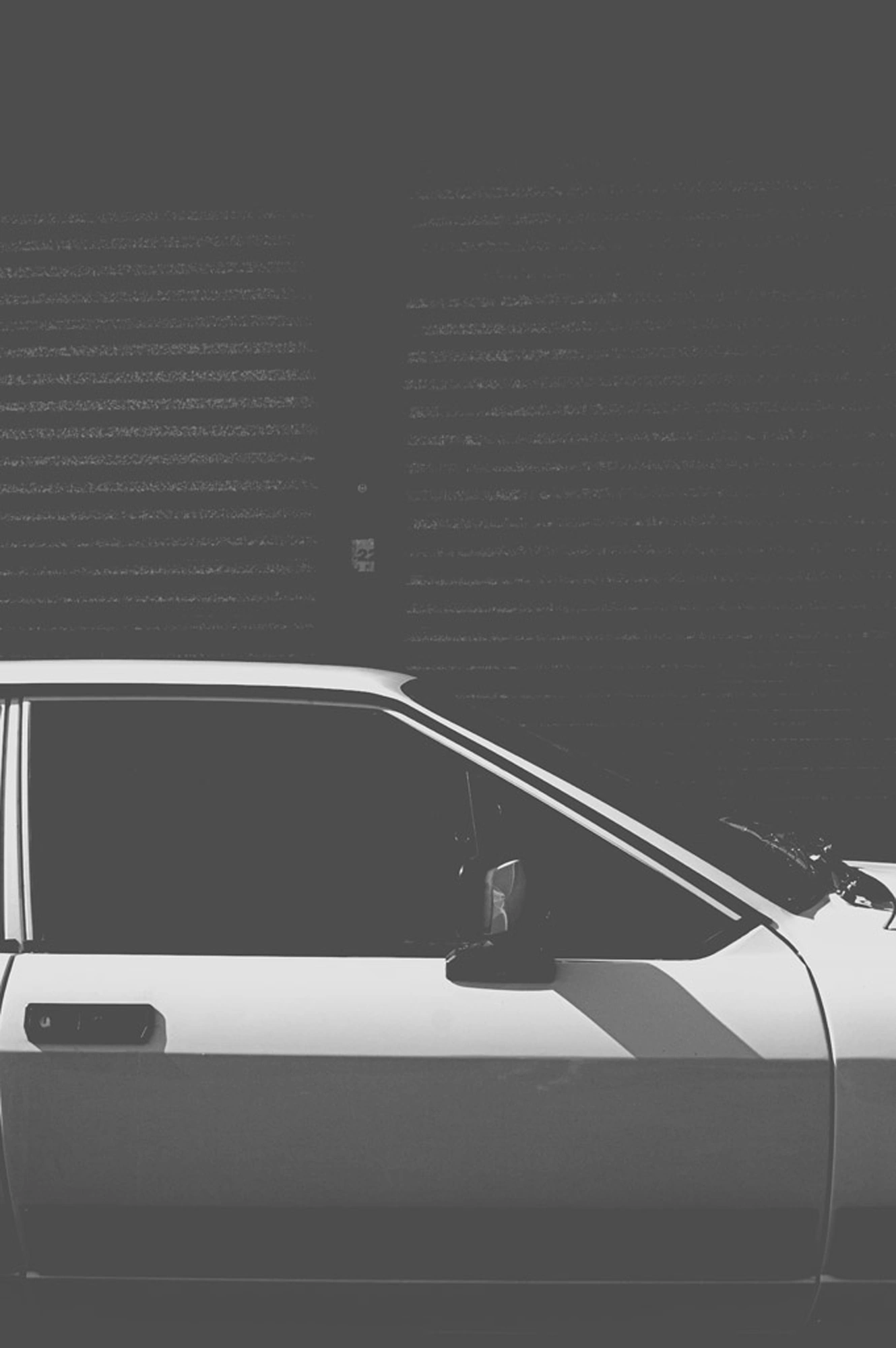 2019-07-27 - n18-55 - bw - ZA - Zwartkops Raceway - Car in front of garage door