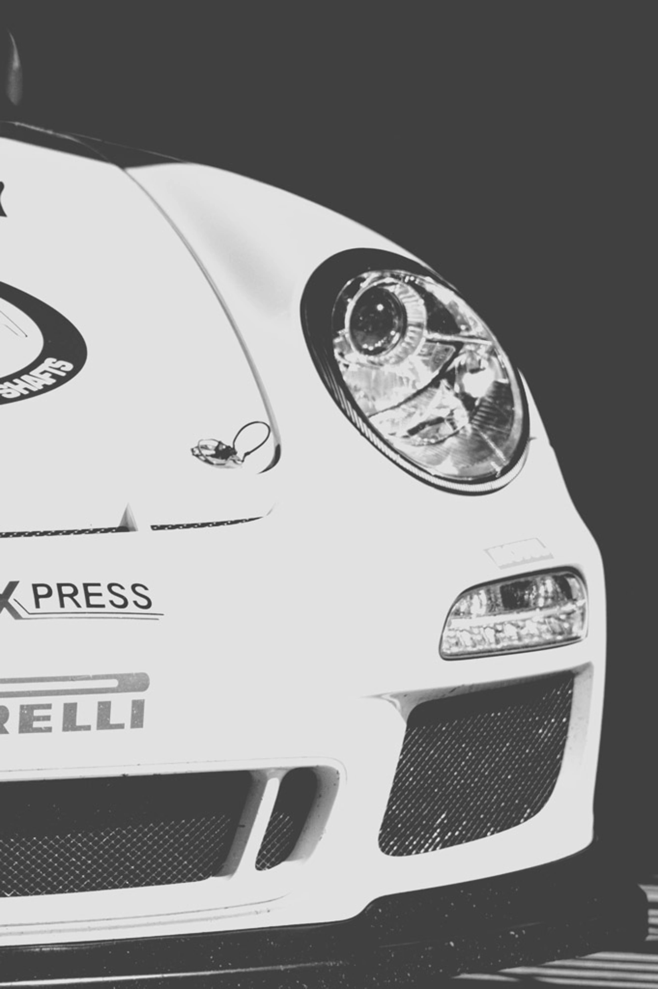 2019-07-27 - n18-55 - bw - ZA - Zwartkops Raceway - Porsche light