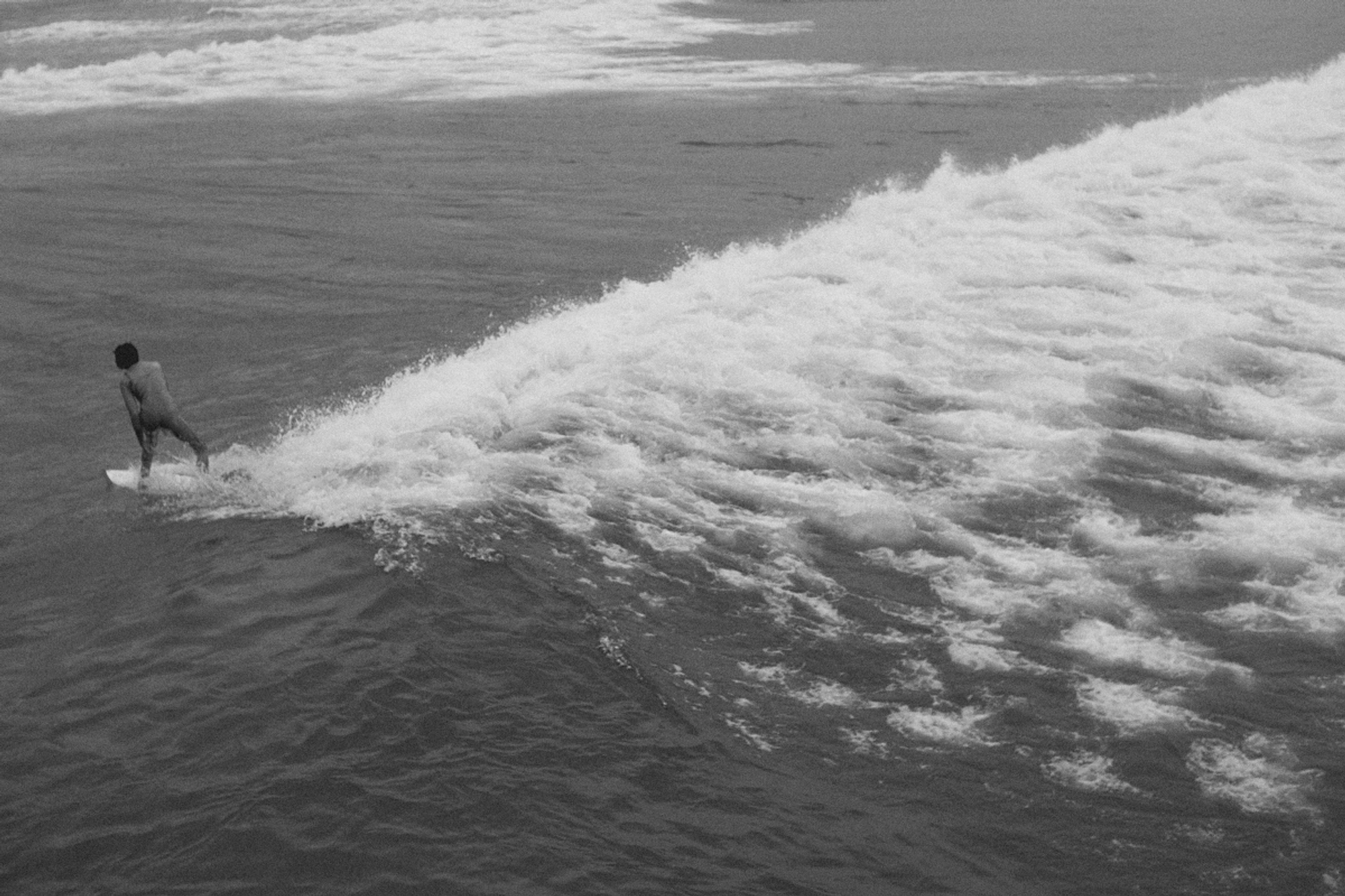 2022-09-18 - Durban -  Person surfing.j