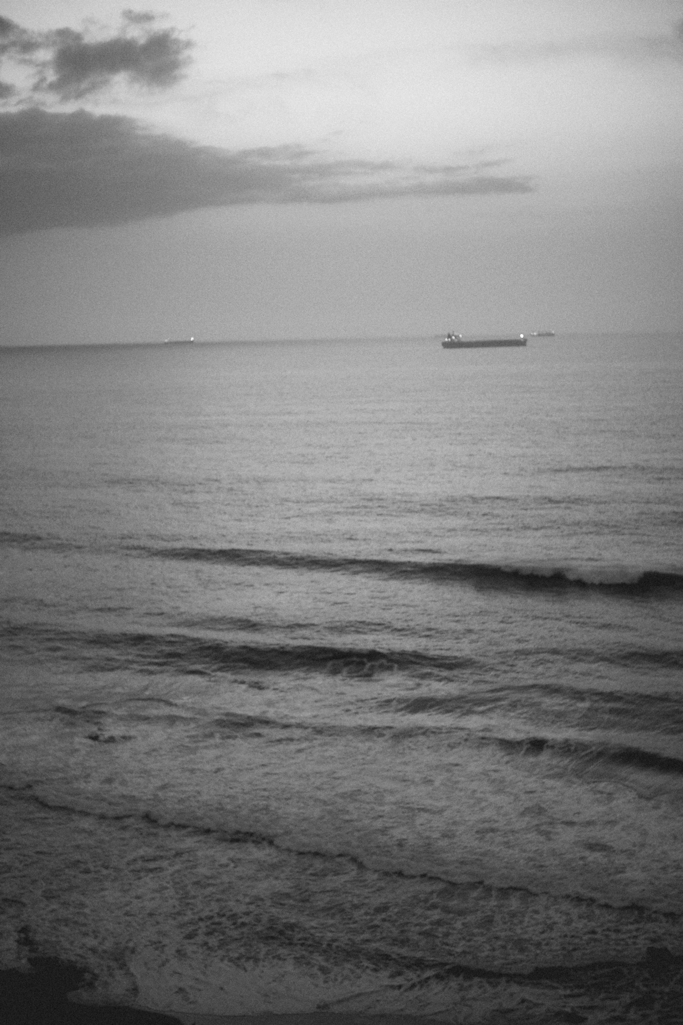 2022-09-18 - Durban -  Waves on the Ocean.j